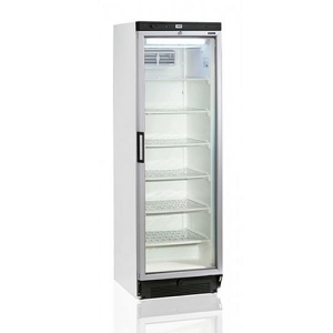 Upright freezer